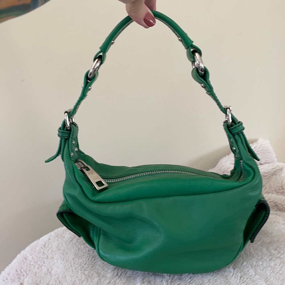 Beautiful Authentic Marc Jacobs leather purse in a gorgeous green w/silver!!